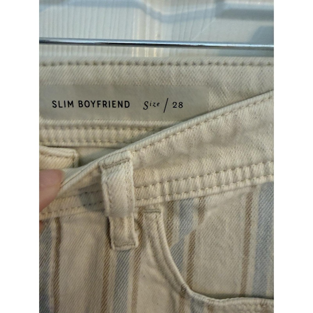 Pilcro By Anthropologie Cream Blue Slim Boyfriend Striped Floral Shorts Size 28 - Picture 6 of 7